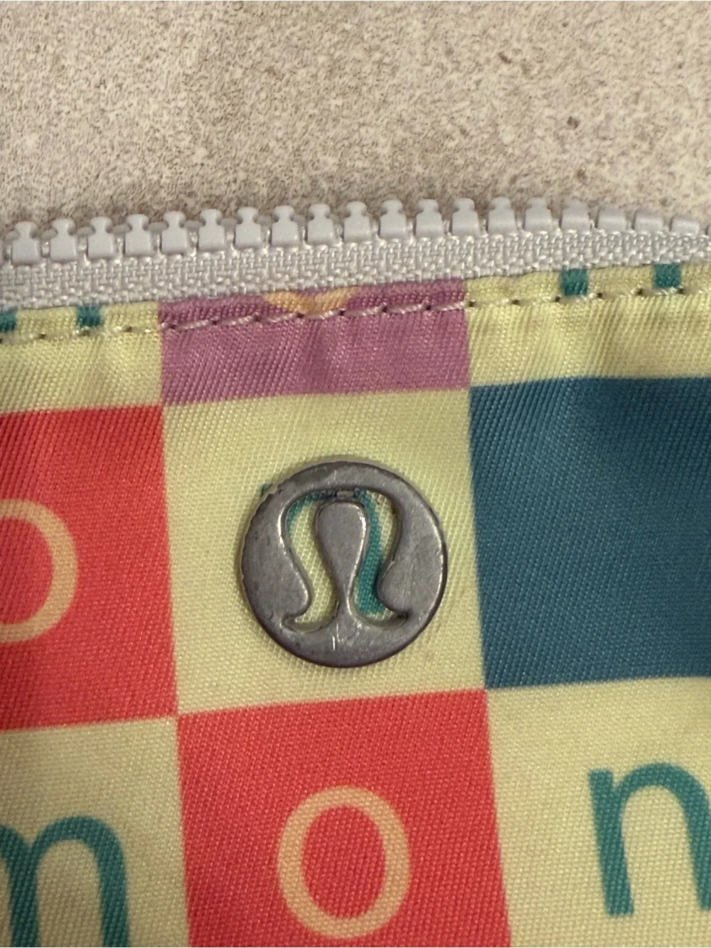 Lululemon athletica Multicolor Checker Coin Pouch • clippable mini wallet